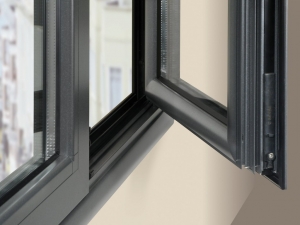 چرا پنجره های آلومینیومی ترمال بریک بهتر از پنجره ها و درهای معمولی است؟